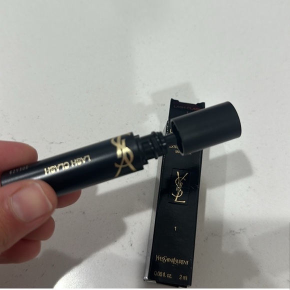 Yves Saint Laurent Lash Clash Mascara Deluxe Mini - Picture 4 of 5